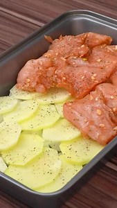 4.8K views · 32 reactions | Esta receta de pollo con papas al horno es perfecta para tu almuerzo #CocinaConLosMejores #CocinaComoUnChef #cocinacasera | Cocina Creativa con Paula Vergara | Facebook