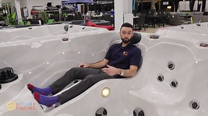 Solstice hot tubs are currently in stock!! Buy now, soak now! ♨️ Watch below 👇as Phil explains the benefits of Club Piscine's Canadian-made hot tub! 🇨🇦 Come say HI👋 📍285 West Hunt Club Rd in Nepean 📍550 La Gappe Blvd in Gatineau | Club Piscine Ottawa