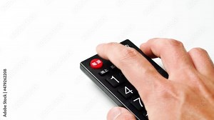 テレビのリモコンの電源ボタンを押す操作