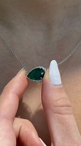An astonishing emerald gemstone necklace that exudes elegance and luxury 💚🙈 ⁠ ⁠ Anyone who is looking for an eye catching colorful diamond necklace, look no further, we got you here! 😉 ⁠ #diamonds #goldjewelry #finejewellery #finejewelry #goldnecklace #customjewelry #necklaceoftheday #jewelrytrends #necklacestack | Brax Jewelers