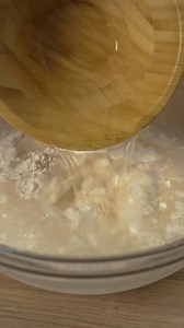 #ad Ποιος δε θέλει ένα ωραίο ορεκτικό, για το τραπέζι της Τσικνοπέμπτης και όχι μόνο;! Για αυτό σας δείχνω πως να φτιάξετε, τραγανές Σφακιανές πίτες στο τηγάνι, μέσα σε λίγα λεπτά και να τις απογειώσετε, με τη φανταστική γεύση του μελιού meli_daskalaki ! 🍯 Βρες την αναλυτική συνταγή στο https://stavros-varthalitis.gr/recipes/sfakiani-pita-me-meli/ #foodman #varthalitis #easyrecipe #melidaskalaki | Σταύρος Βαρθαλίτης