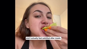 Gruns Adults Super Greens Gummies, Multivitamin Superfood Gummy Bears, Spirulina, Chlorella, Prebiotics & Fiber Gummies for Digestive Health, Adaptogens Supplement, 20 Vitamins & Minerals, 10 Count