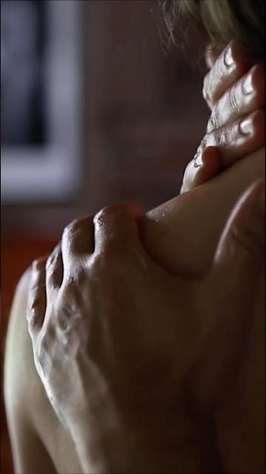 The one massage move therapists swear by #technique #relaxation