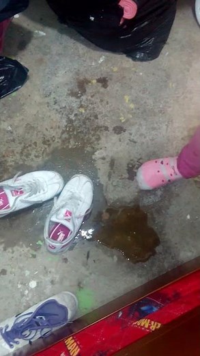La niña pipi