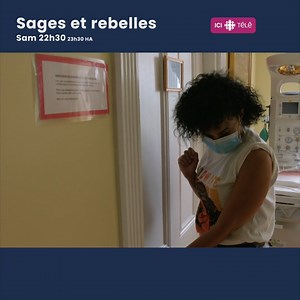 [DOC HUMANITÉ] Tout oriente les femmes enceintes vers les médecins et les hôpitaux, alors que la demande pour les sages-femmes est en croissance partout au pays. Des soins et services encore peu accessibles : les sages-femmes assistent 4% des naissances au Québec, contre 25% en Colombie-Britannique. La cinéaste Claudie Simard se penche sur le sujet dans le documentaire « Sages & rebelles » présenté dans le cadre de Doc humanité sur ICI TÉLÉ le samedi 4 mars 2023 à 22 h 30, maritimes 23 h 30 et