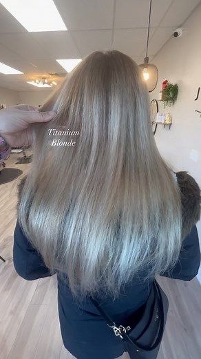 ✨ Embracing the Titanium Blonde vibes with a stunning transformation using @Redken Shades! 🌪️💁‍♀️ This icy hue has taken my hair game to a whole new level. Shoutout to my stylist for working their magic with #RedkenShades – the perfect formula for achieving this cool, edgy look. ❄️✨ @redken #TitaniumBlonde #HairTransformation #RedkenColorMagic | Norma's Studio