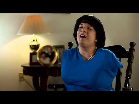 See the incredible life of woman with no arms and no legs!