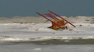 Cea mai cautata plaja din sudul litoralului este distrusa complet. Cum arata Mamaia si Vama Veche