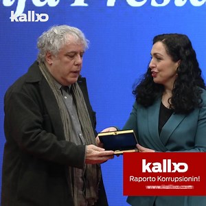 Fotoreporteri, Ron Haviv është nderuar me 18.02.2025, nga presidentja Osmani me dekoratën “Medalja presidenciale e meritave”, për kontributin në informimin e opinionit ndërkombëtar gjatë luftës në Kosovë. | Kallxo.com