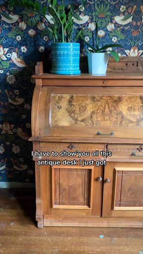 #artsandcrafts #oldhousetiktok #williammorris #wallpaper #textiles | WildTangled Green