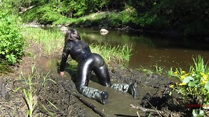 Mud Hunting: - UMD