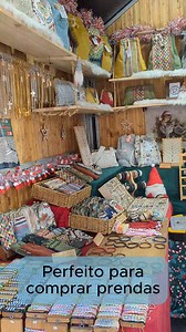 🎄 Mercado de Natal de Vila do Conde 🎄 De 29 de Novembro a 6 de Janeiro, Vila do Conde transforma-se num verdadeiro mundo encantado de Natal! Descobre barraquinhas com delícias para comer e beber, spots perfeitos para fotos, prendas únicas para toda a família e, claro, a casa do Pai Natal. 🕒 Horários: Seg a Qui: 14h – 20h Sex, Sáb e Feriados: 11h – 20h Dom: 11h – 20h Não percas a magia do Natal em Vila do Conde! ✨ | PortugalThings