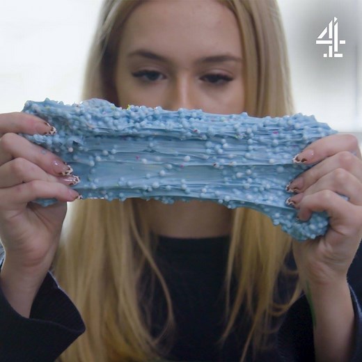 This 17 year old makes $50k a month selling slime 💵 | Channel 4