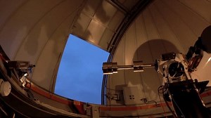 Dentro de uma cúpula de observatório: vídeo stock (100% livre de direitos) 3830567385 | Shutterstock