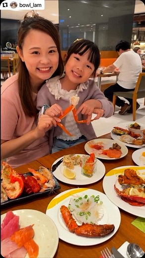 Holiday Inn Golden Mile Hong Kong on Reels