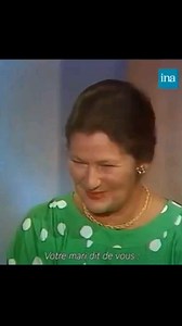 Simone Veil défait son chignon à la Télévision Crédit: @ina.fr #femmesactives #simoneveil #feminist #inspiration #womenempowerment | Femmes Actives Média