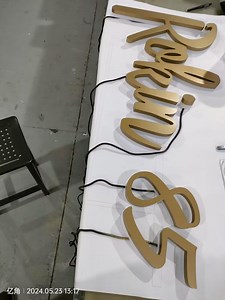 [Hot Item] Eye-Catching Backlit Metal Halo Lit Signage for Storefronts