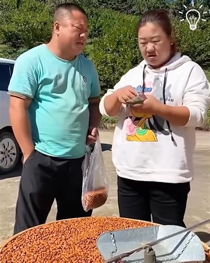 Watch them trying to outdo each other 😂 | Hot Ideas