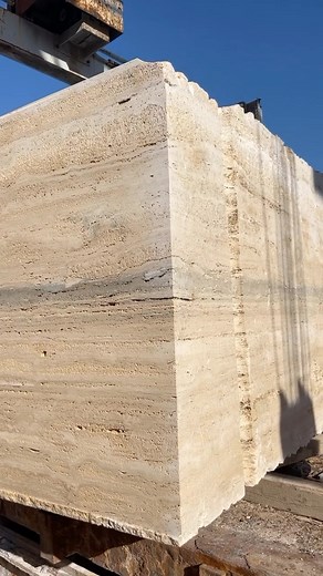 The process of making a slab product starts with the quarrying of giant blocks at granite quarries and ends with the cutting of stone blocks into slabs using stone block cutting machine (gang saw) at marble factories. . And as shown thats the Silver Travertine,it’s an elegant and modern look stone quarried in Rome, Italy #italy #roma #rome #block #stone #rock #assafmarble | Assaf Marble | Facebook