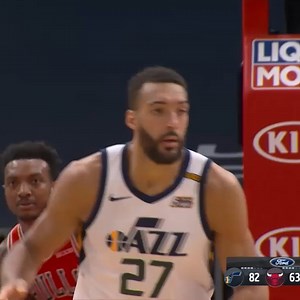 Rudy Gobert fills up the stat sheet with 21 PTS, 10 REB and a career-high 9 BLOCKS for the Utah Jazz . | NBA