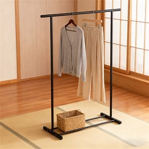 [Hot Item] Single Pole Iron Pipe Cloth Rack Stand Balcony Clothes Drying Rack Garment Hanger Coat Rack with Wheel