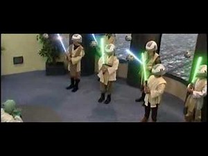 2/8 Star Wars - The Emperor's New Clones (Part 2 of 8)