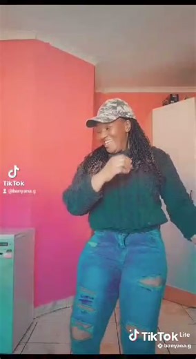 Charma Gal kgosi ya Mosadi wee re to Bina gore kgantele re lebale gore re Batswana @topfans | Trust Dance Choreographers