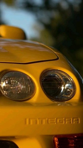 The Integra is one of the most iconic Hondas of the 90's, but why is it so popular? #reels #integra #gsr #typer #dc2 #dc2integra | Fitment Industries