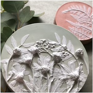 Casting delicate plaster tiles | MetDaan DIY