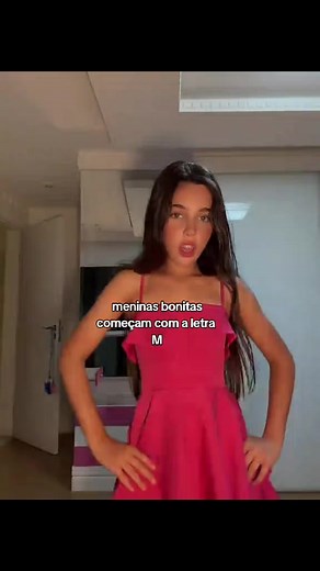 Meninas bonitas começam com a letra M? Descubra a tendência