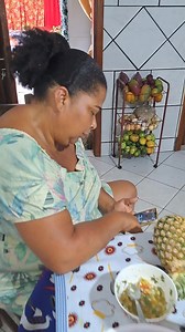 32K views · 2.7K reactions | NO MEU QUARTO TEM, UMA PERFUMARIA, UM MERCADINHO ,E UMA FARMÁCIA  | Lígia no sítio | Facebook