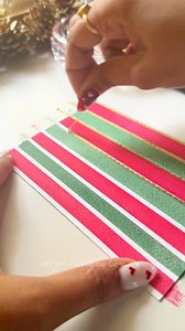 Christmas card ideas ! Easy and simple beginner friendly ideas using watercolors #watercolorcard #christmas #christmascard #holidayseason #holidaycards #holidaygreetings #greetingscard #seasonsgreetings | spicingcolours