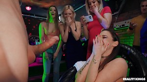 TeensLoveHugeCocks - Mia Split - Stripping At The Bar