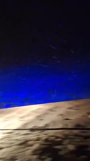 Izvlačenje automobila na putu Ruma - Putinci. Ne krećite na putovanje bez preke potrebe. | Sremskomitrovački portal