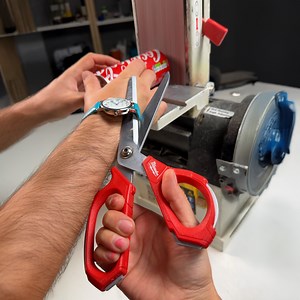 1M views · 4.2K reactions | Recycling Gone CLASSY ️ DIY Pocket Watch From a Can of Coke!磻 | 5-Minute Crafts Play | Facebook