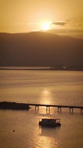 1.3K views | ☀️ Every sunset brings the promise of a new dawn  These sunsets in South Africa are magical: where was the most incredible one you've experienced? Tell us about it in the comments! ✨ #SunsetMagic #SouthAfricanSunset #SunsetLovers #SunsetDreams #SunsetChaser #southafrica | Exoticca | Facebook