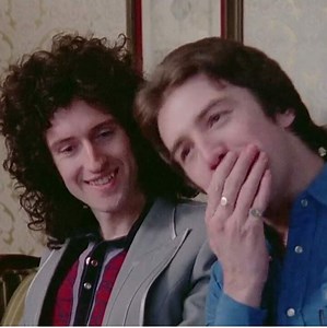 BRIAN MAY: "JOHN DEACON SIGUE SIENDO UNA PARTE MUY IMPORTANTE DE QUEEN" | PyD