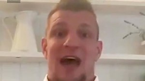 Rob Gronkowski makes bold Travis Kelce claim over best tight end in NFL history