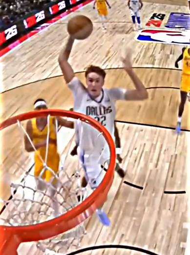 Cooper Flagg's Unbelievable Dunk Highlights