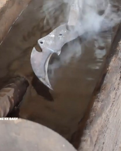 Karambit knife #handmade #AmaZing #howto #metalworks #blacksmith #homemade #diytools | METAL WORKS