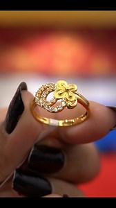 106K views · 2.2K reactions | #viralvideo #goldjewelry #reelsvideo #view #earrings #ring | Simple Styles | Facebook