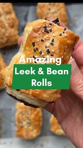 RECIPE ⬇️Breakfast, lunch or dinner!! These leek and bean rolls are delicious any time of the day and would make amazing party food too! Save the recipe to try. And pop some of our lovely leeks and kidney beans in your shopping basket. Lou :) Ingredients: makes 8 rolls I pack of ready rolled puff pastry(375g) - most are suitable for vegans 1 tbsp oil 2 small leeks, cleaned and diced finely 3 gloves garlic, finely chopped 2 tbsp tomato paste 1 tbsp maple syrup 1 tsp ground cumin 1 tsp smoked papr