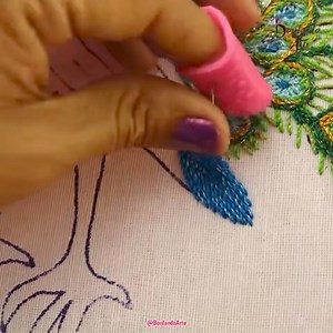 20K views · 544 reactions | ¡Bordado de pavo real! 連瑱淋 | Manualidades creativas | Facebook