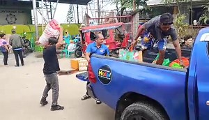 dxCC-RMN News Team nanghatod og hinabang sa mga nasunogan sa Mulmac, Barangay, Macabalan ning dakbayan | Rmn dxcc 828