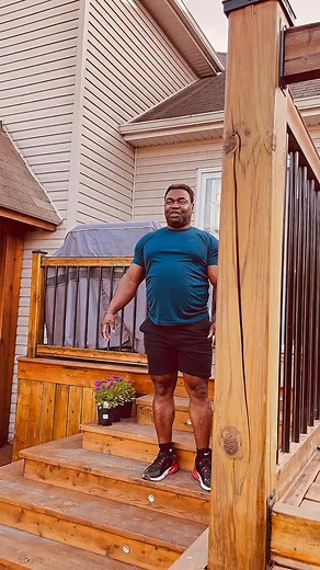 Everyone has an addiction 😮 🤔 😝 #reels #viral #foryou #fyp #views #bodybuilder #bodybuilding #montreal #neighbour #body #drink #funny #funnyvideos #funnymemes #workout #bottle #familly #yard # @ | Pierre Carlo Auguste