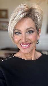 4.7K reactions · 158 shares | TRANSFORMATION WITH A GORG WIG! Estetica Vale|Sunlit BlondeTLWIGS.COM use code ANDI in notes section for giftcard! #wigs #wigreview #syntheticwigs #wiglovers #wig #fakehair #wigs #wigstyling #fakehairdontcare #wiglover #wigloversandslayers #syntheticwig | Andis Chic Wigs and Beauty | Facebook