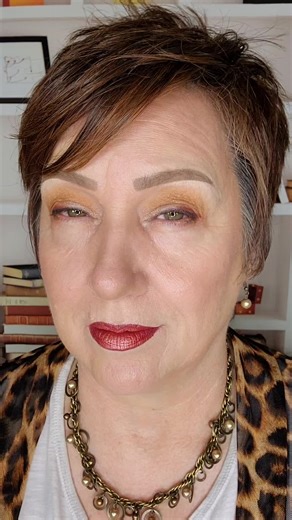 Sanitize Your Eyelash Curler for Healthy Skin