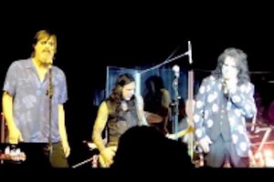 Watch Jim Carrey Duet with Alice Cooper in 2016 │ Exclaim!