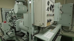 Notstromaggregat des Schiffes.: Stockvideos & Filmmaterial (100 % lizenzfrei) 21555535 | Shutterstock
