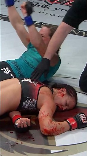 Alexis Davis REAR NAKED CHOKE submission on Shayna Baszler